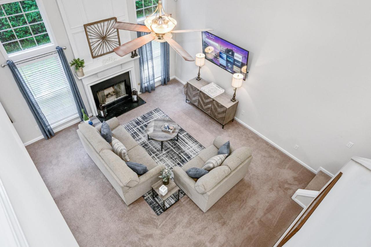 Enjoy This Amazing Home With Porch & Grill Near Dt วู้ดสต็อค ภายนอก รูปภาพ
